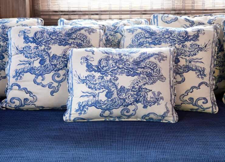 قیمت خرید روبالشتی کلاسیک + فروش ویژه